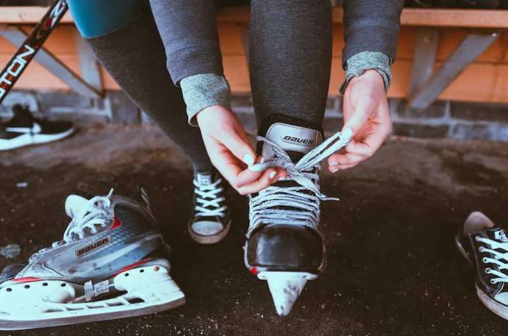 how to lace hockey skates